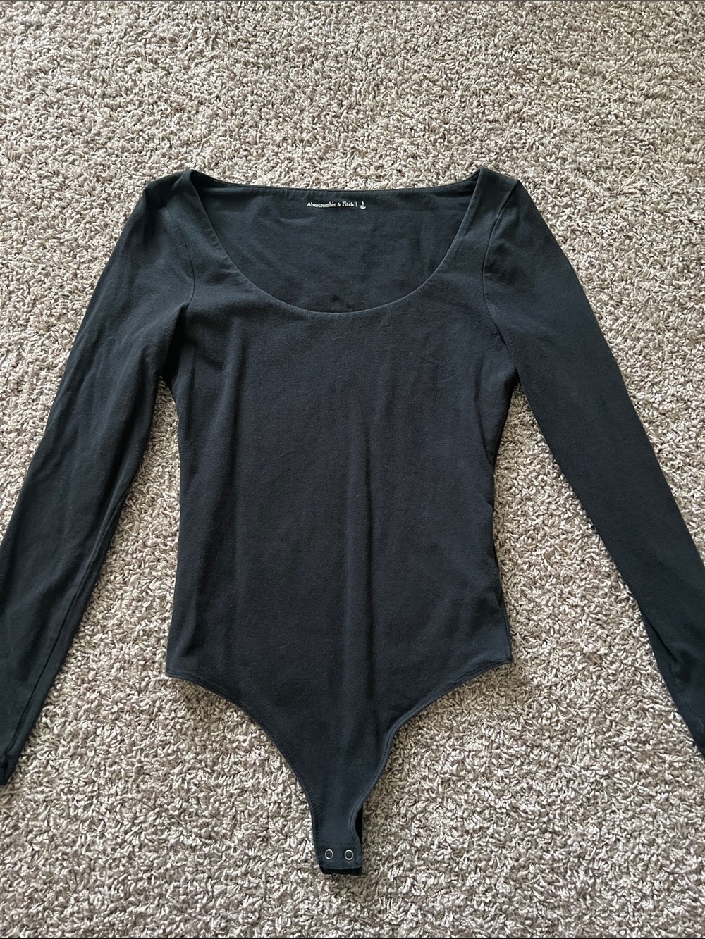 Abercrombie & Fitch Black Long-Sleeve Scoop Neck Bodysuit